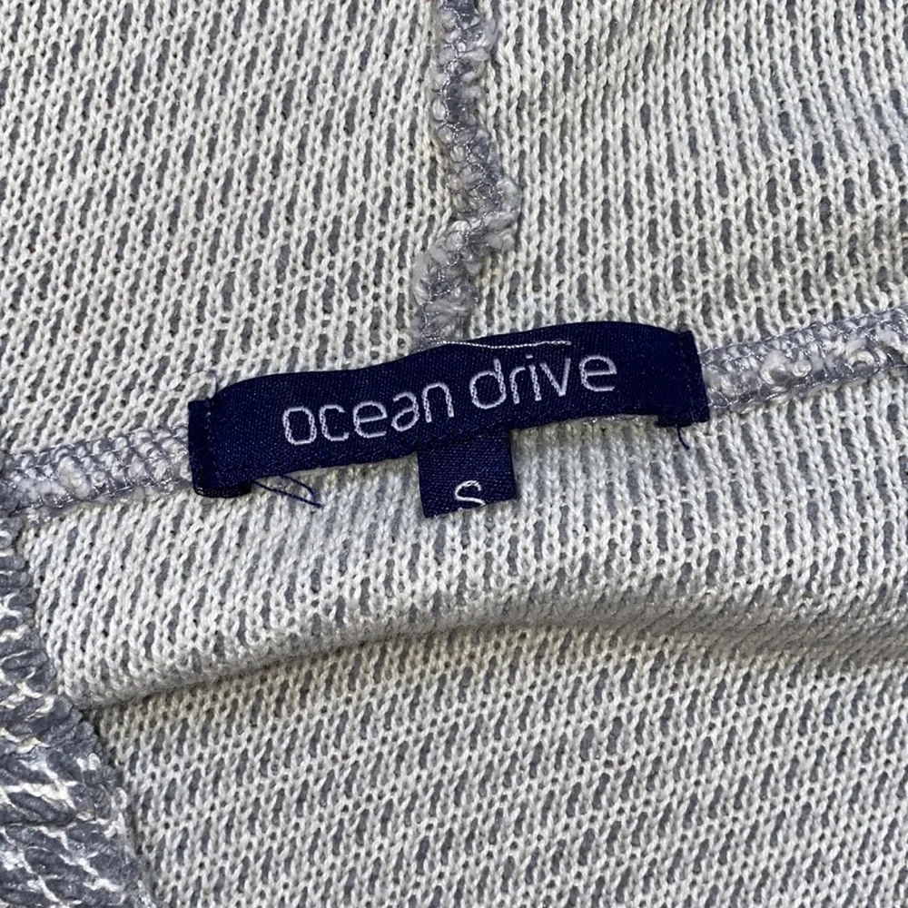 Pullover - Picture 2 of 2